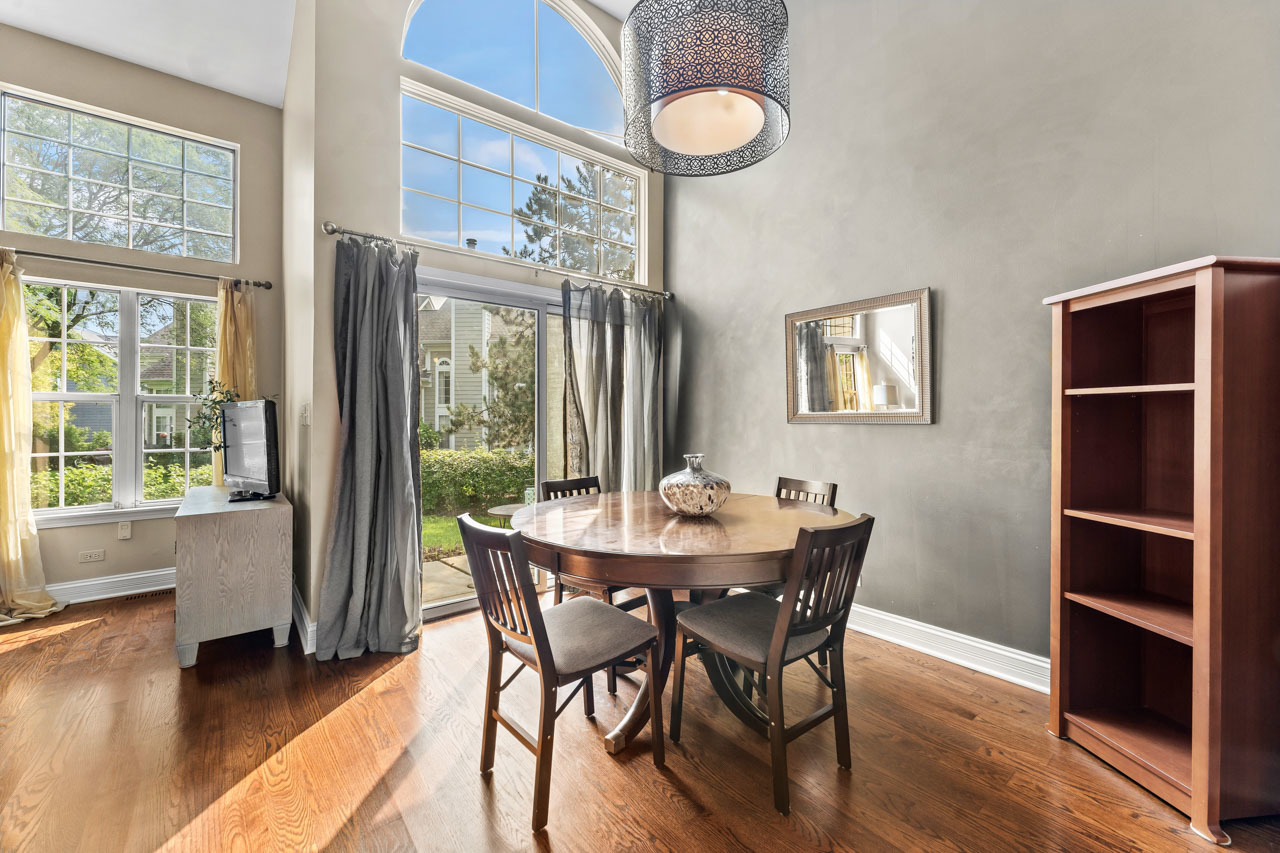 615 Kingsbridge Drive