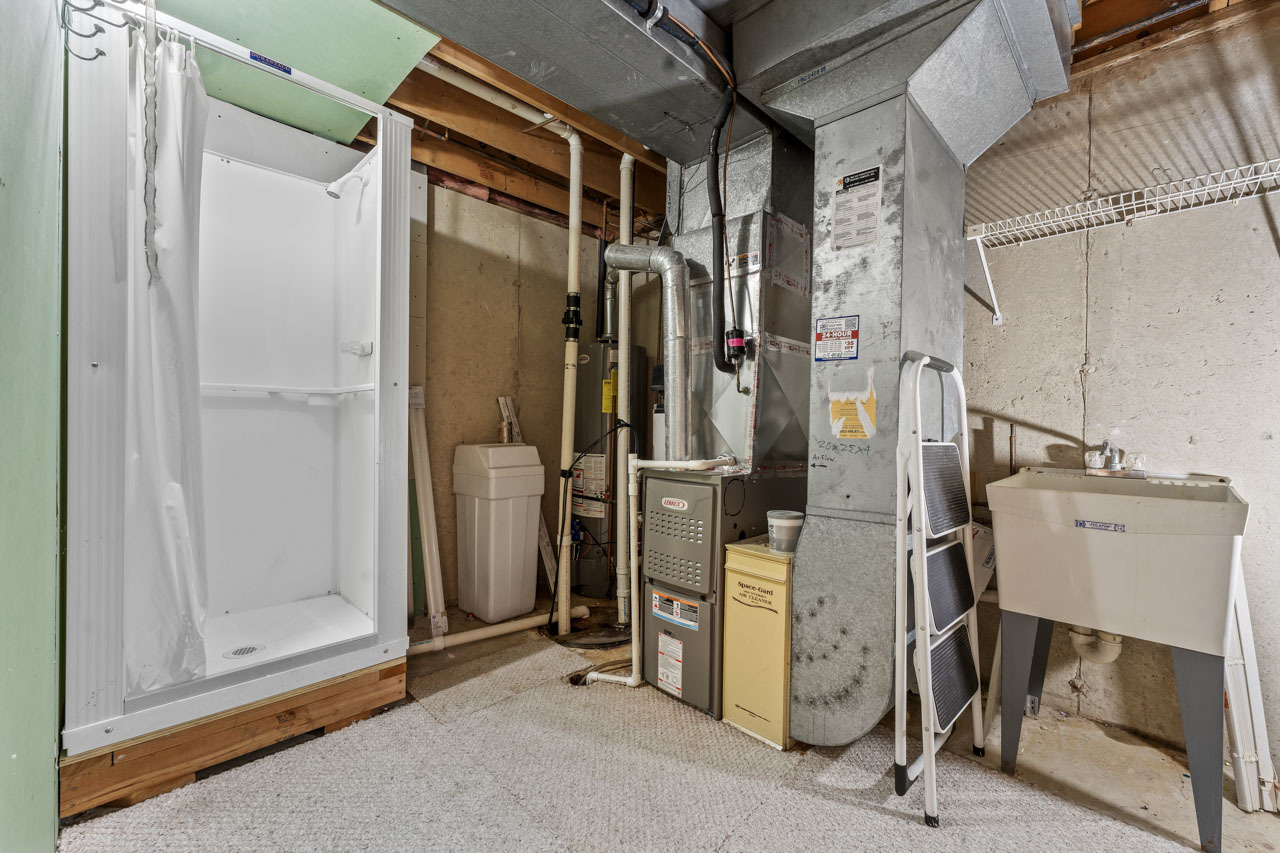 615 Kingsbridge Drive