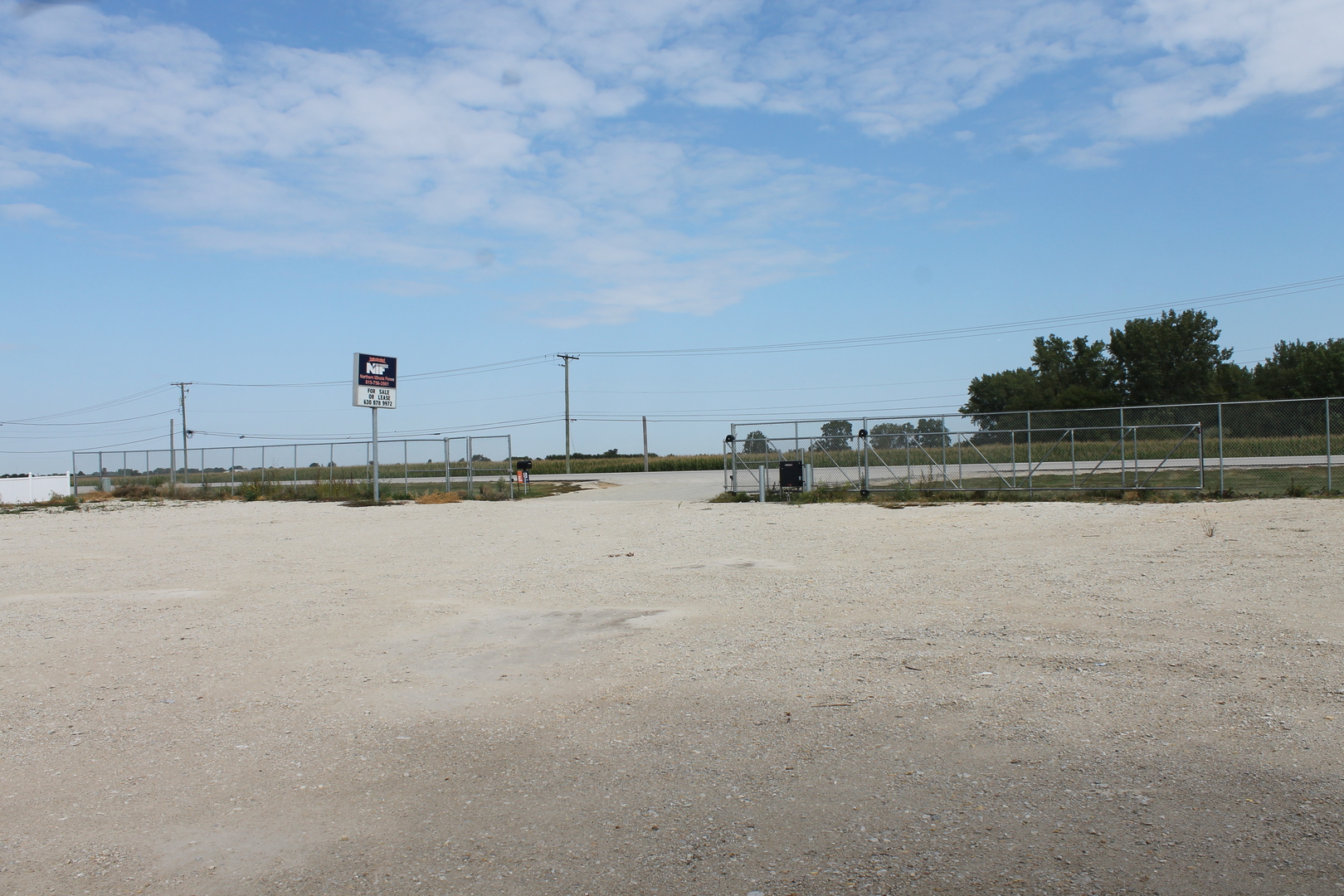 320 W Lincoln Highway