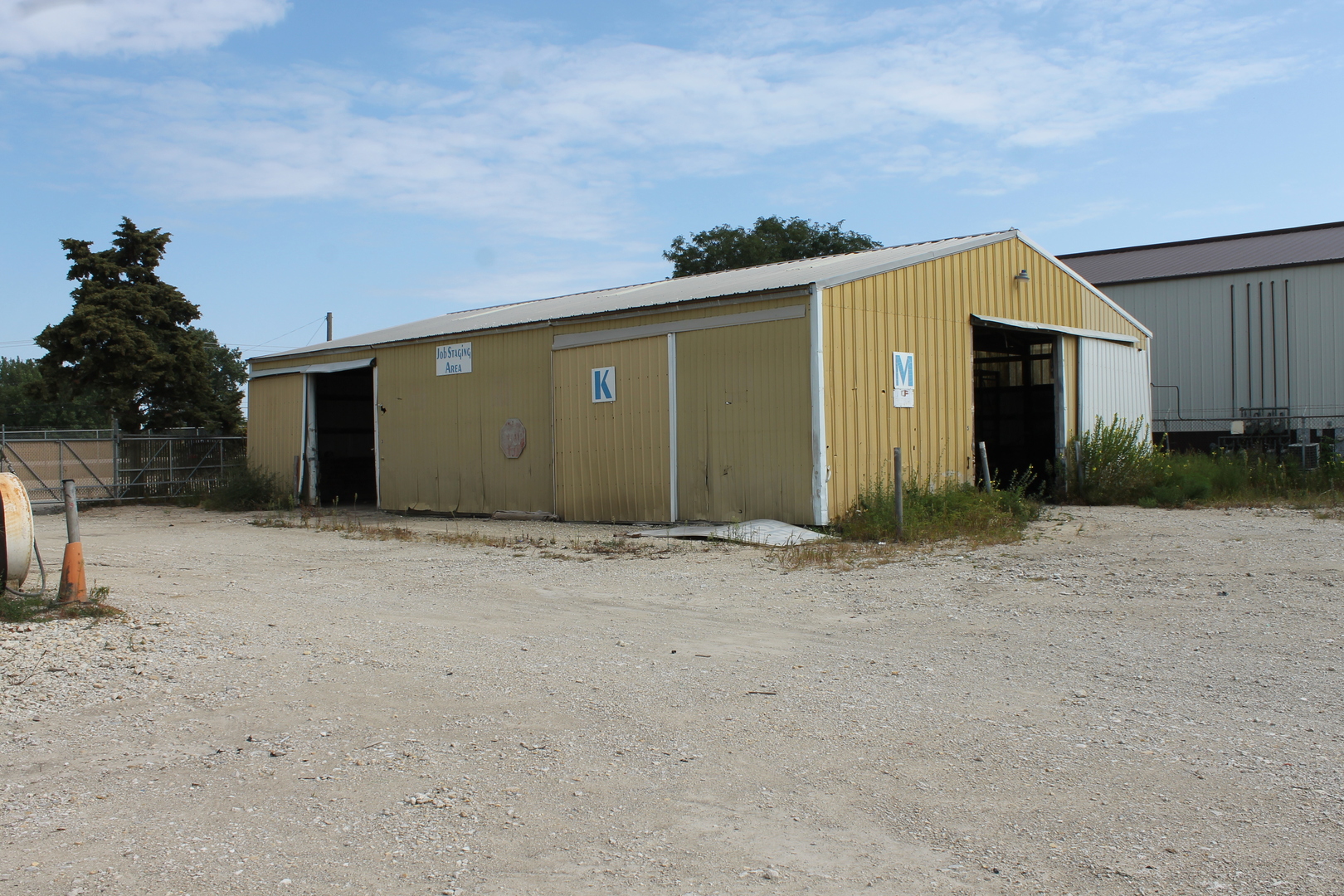 320 W Lincoln Highway
