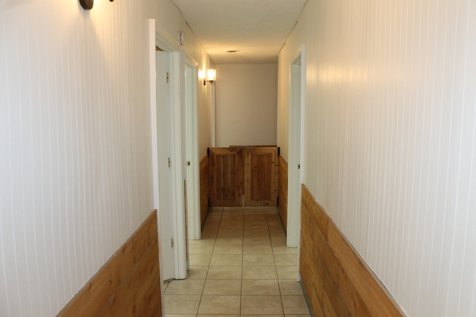320 W Lincoln Highway
