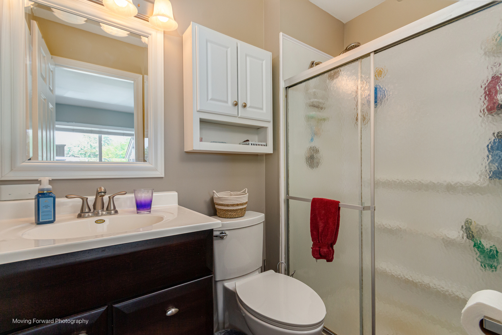 3S389 Chestnut Court