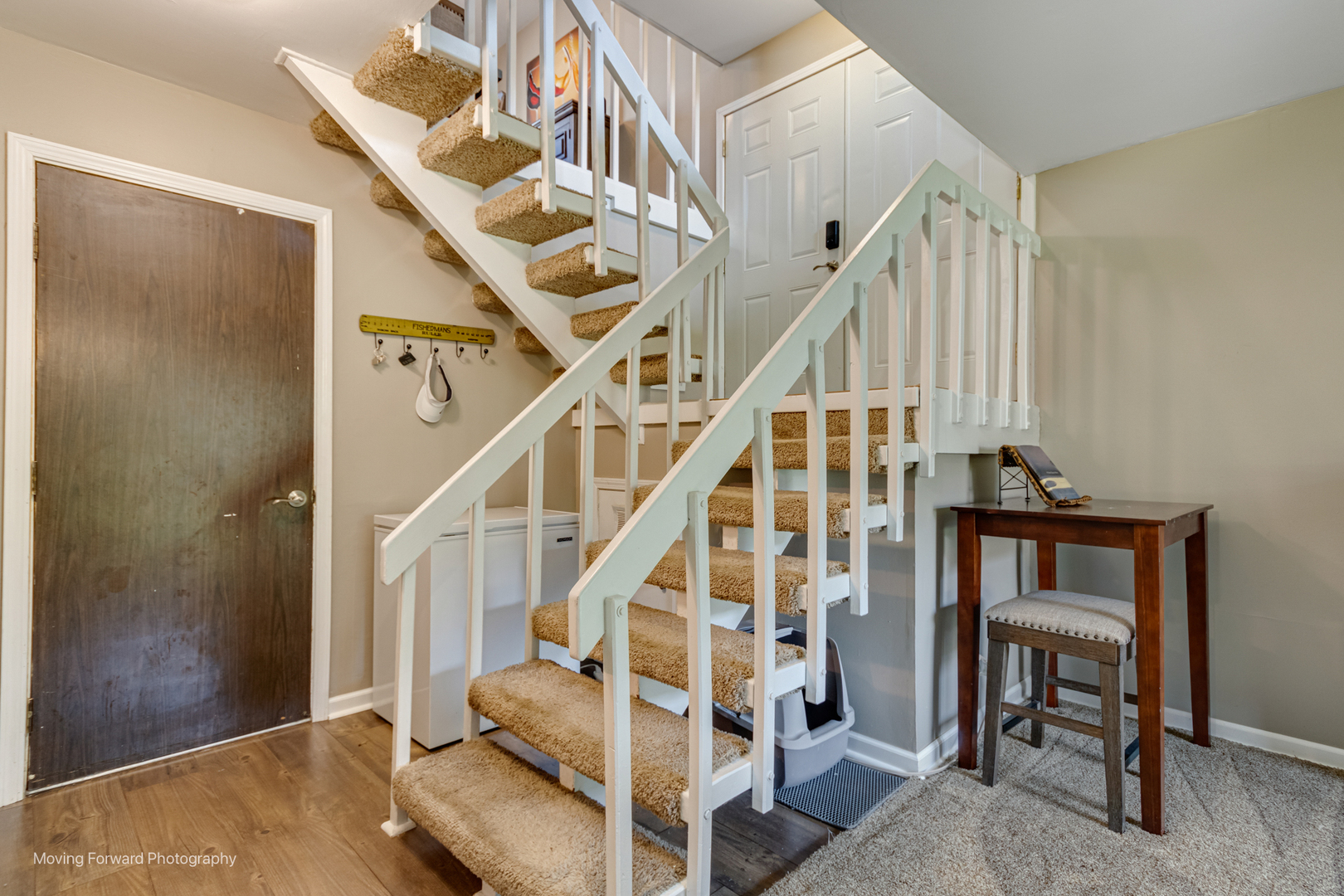 3S389 Chestnut Court