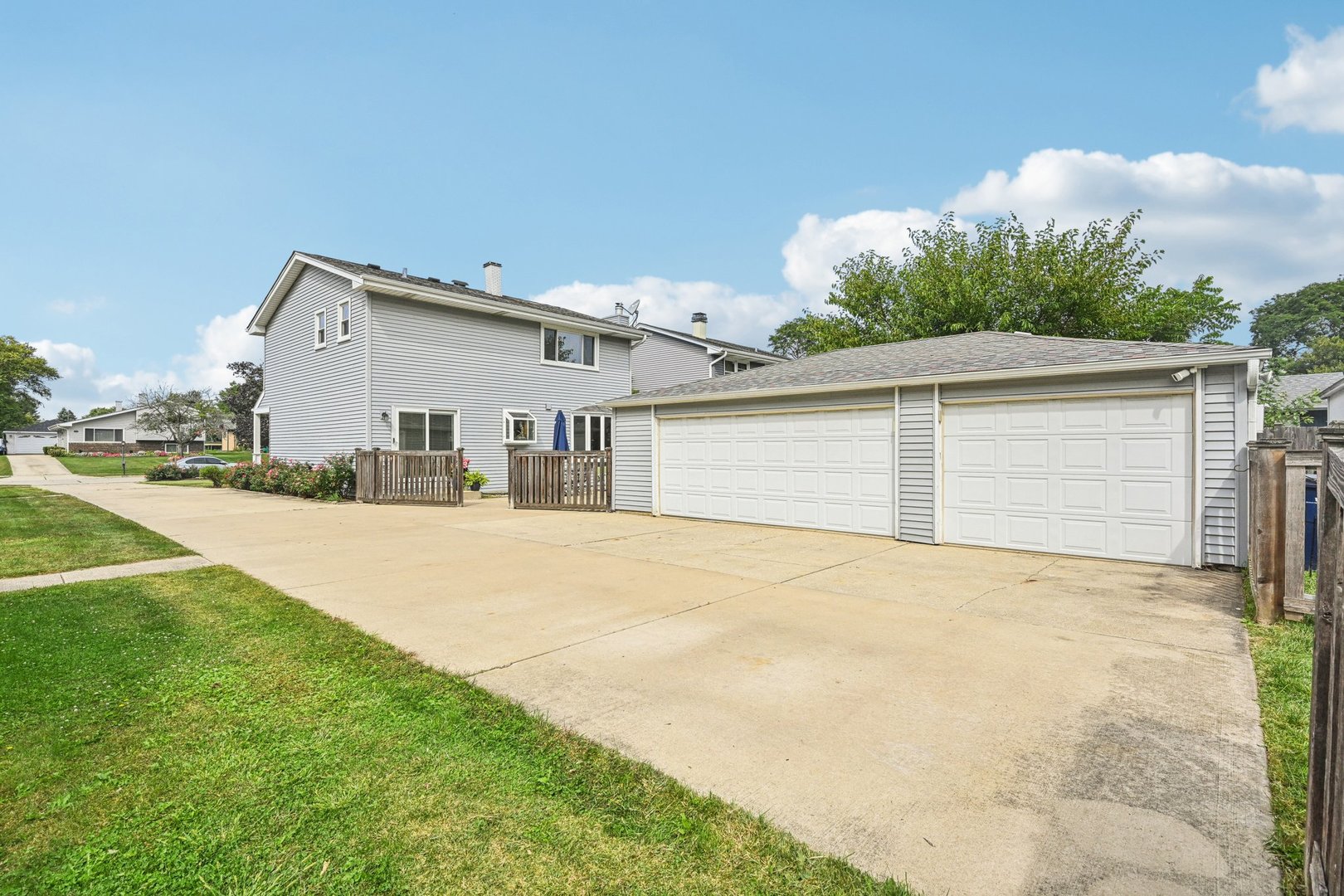 1143 S Edgewood Avenue