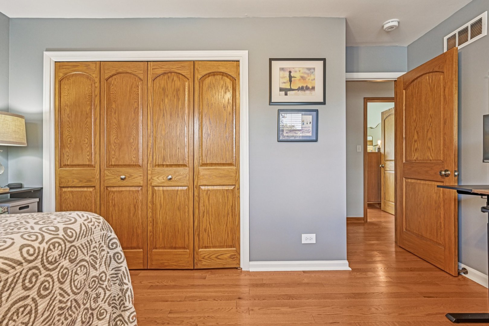 1143 S Edgewood Avenue