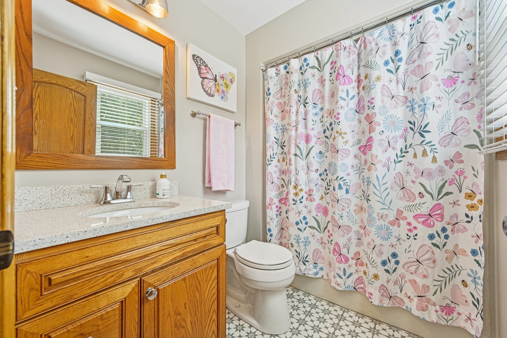 1143 S Edgewood Avenue