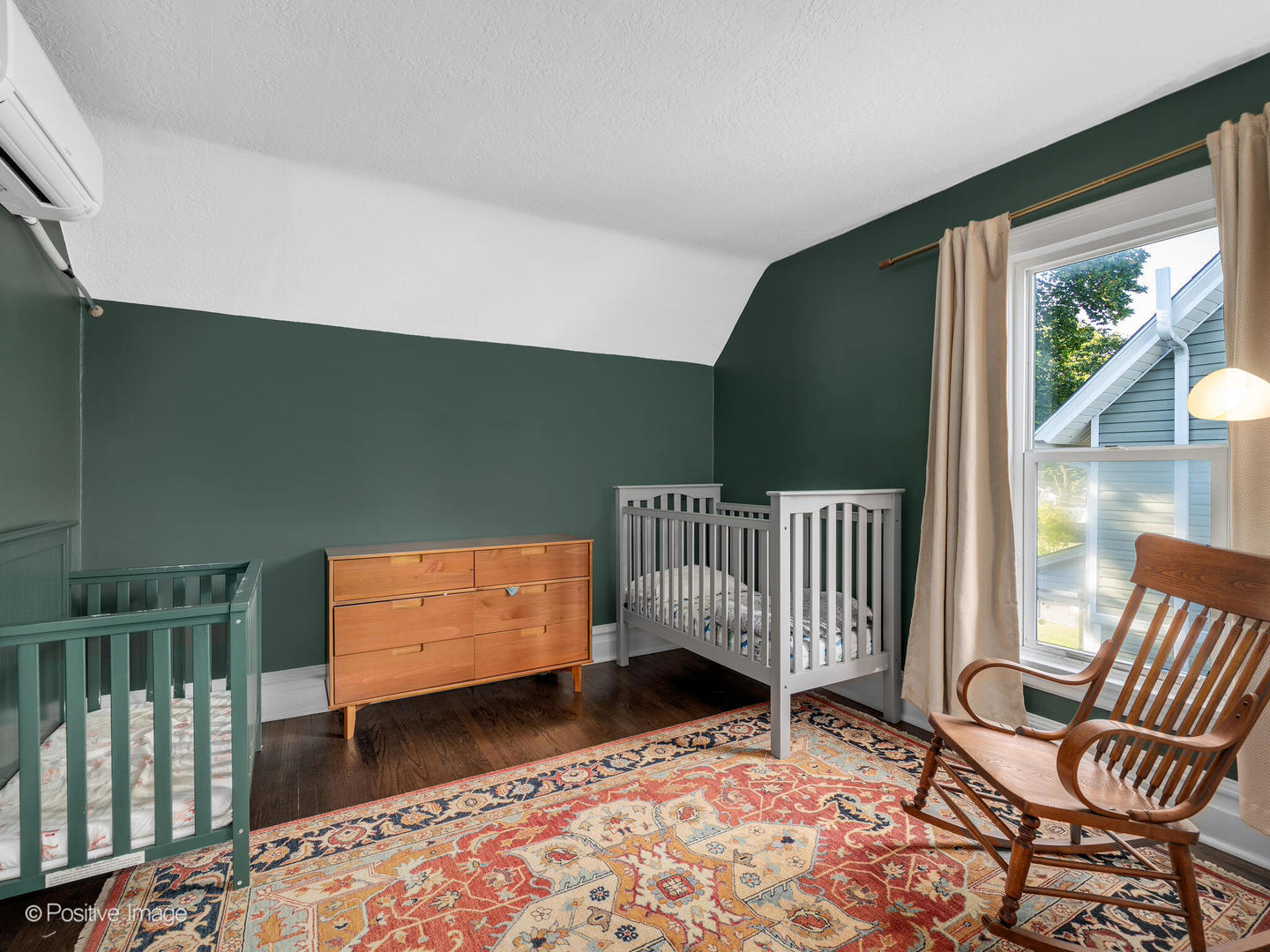 126 N Ellis Avenue N