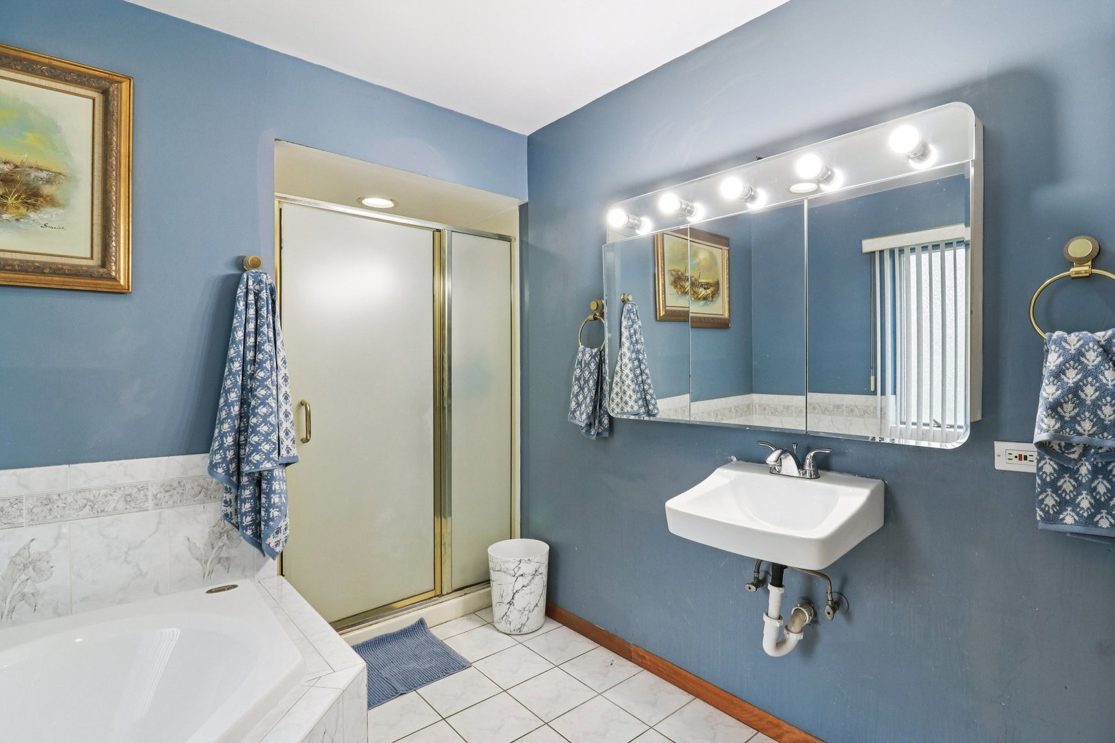 1039 S School Street