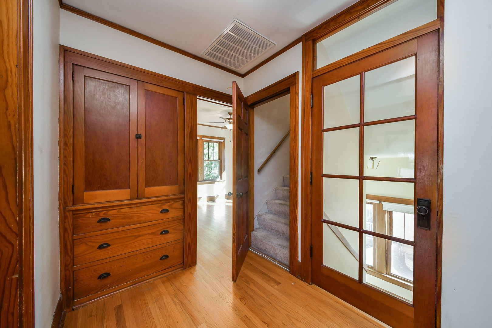 414 E Indiana Street