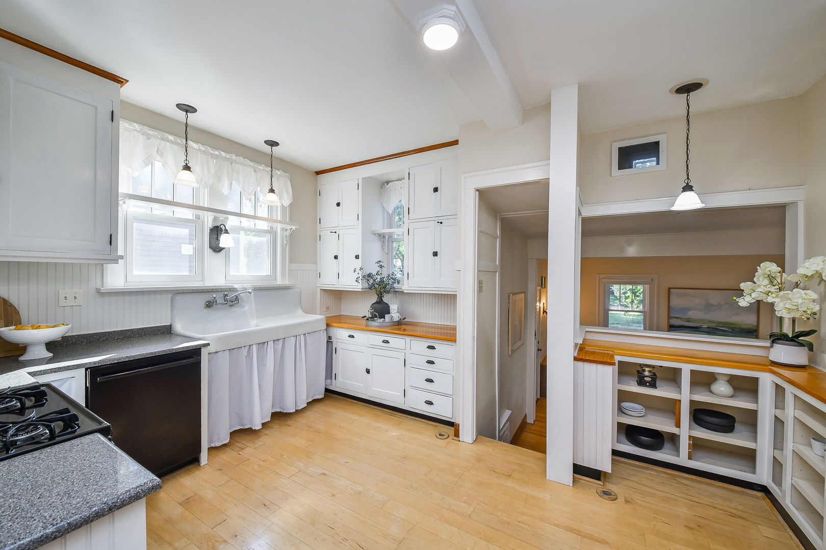 414 E Indiana Street