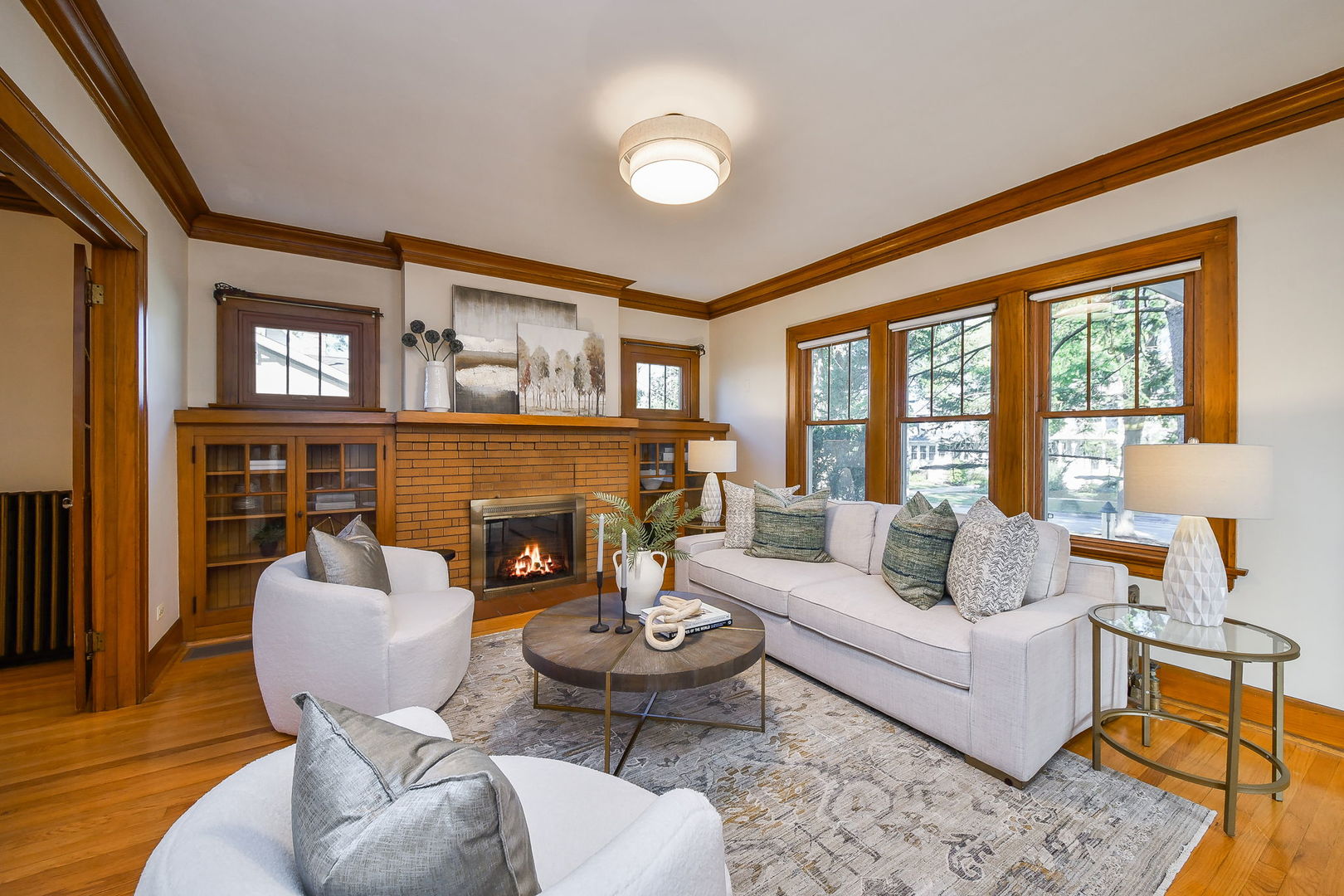 414 E Indiana Street