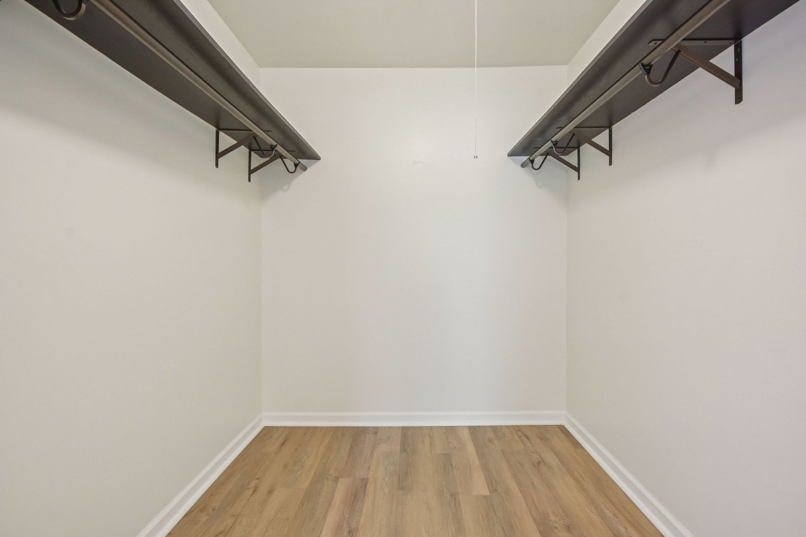 21W581 North Avenue Unit: 35