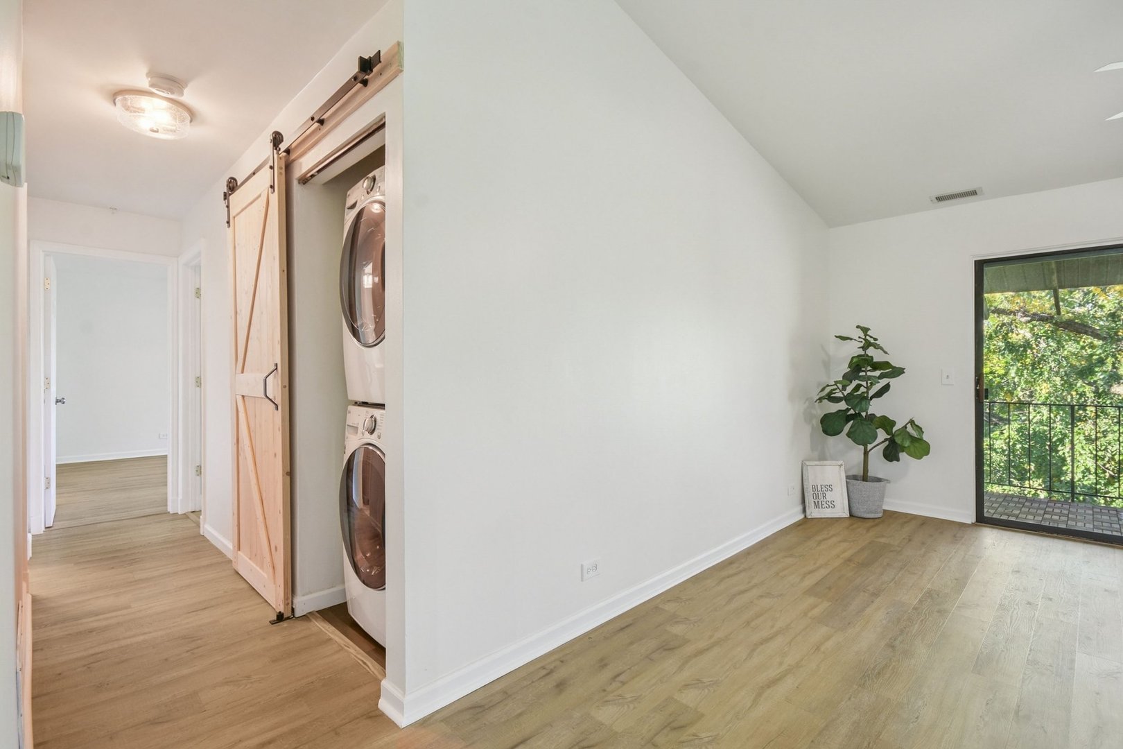 21W581 North Avenue Unit: 35