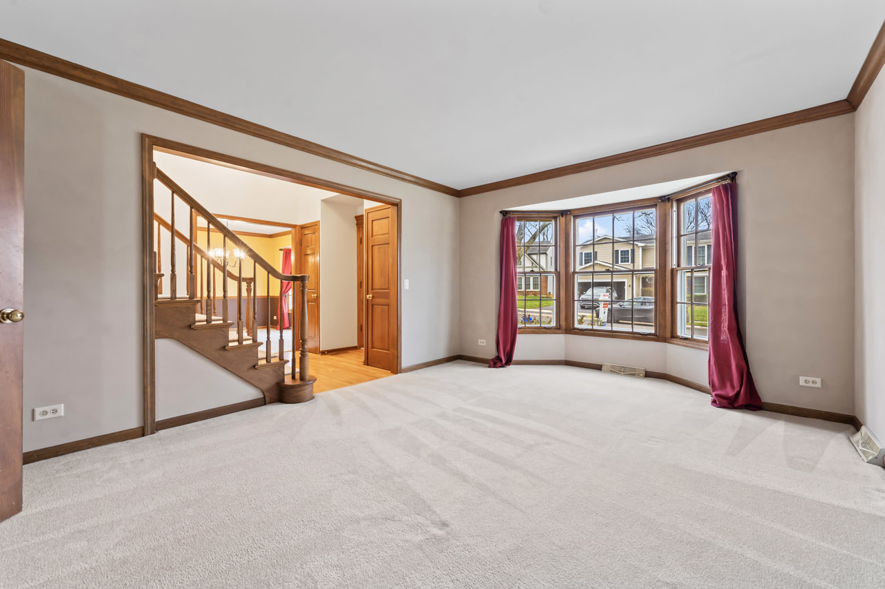 27W154 Chartwell Drive