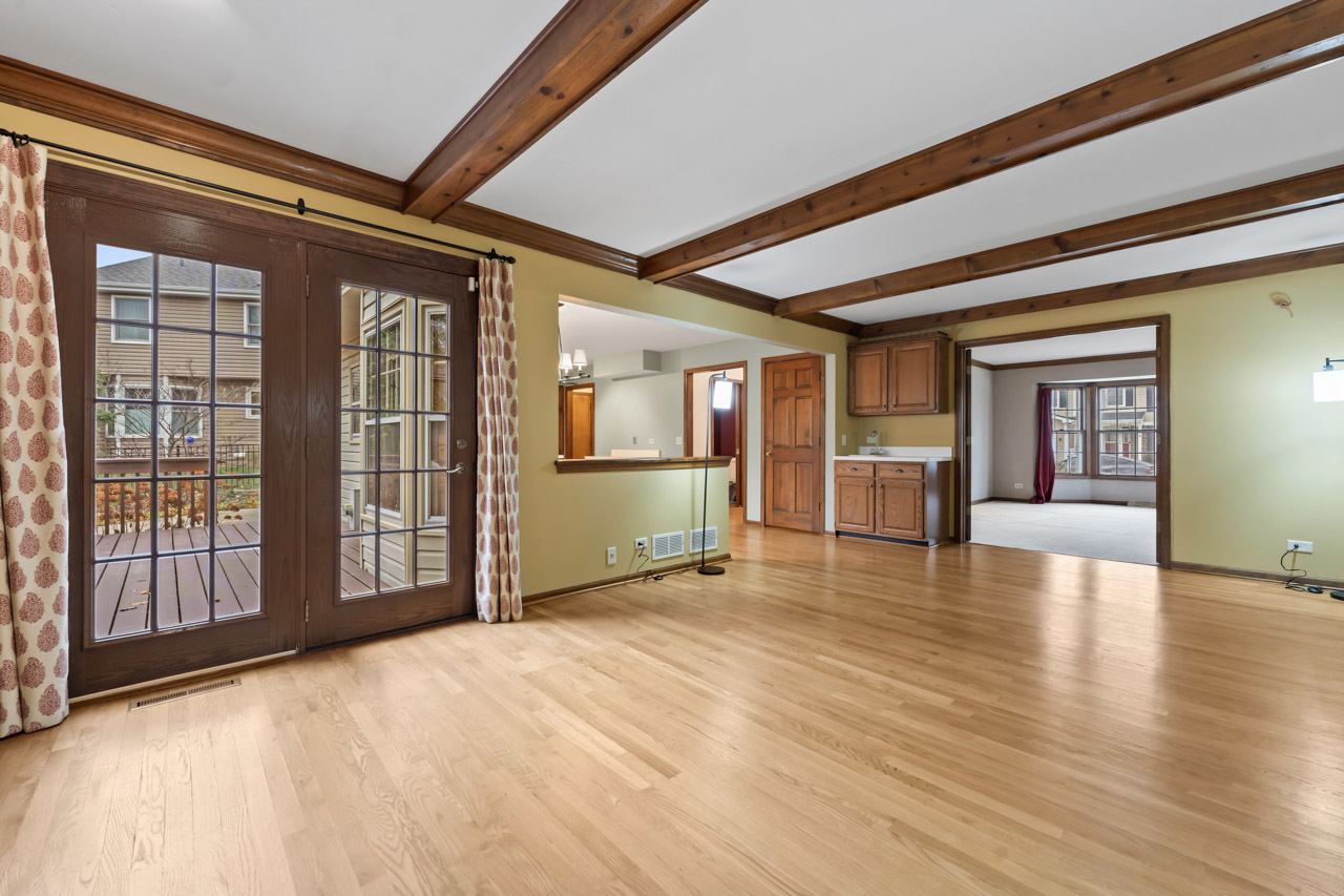 27W154 Chartwell Drive