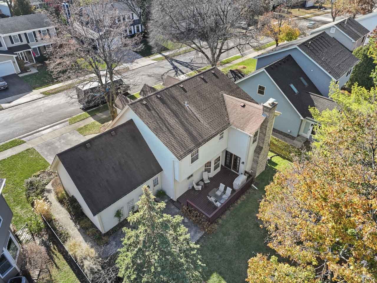 27W154 Chartwell Drive