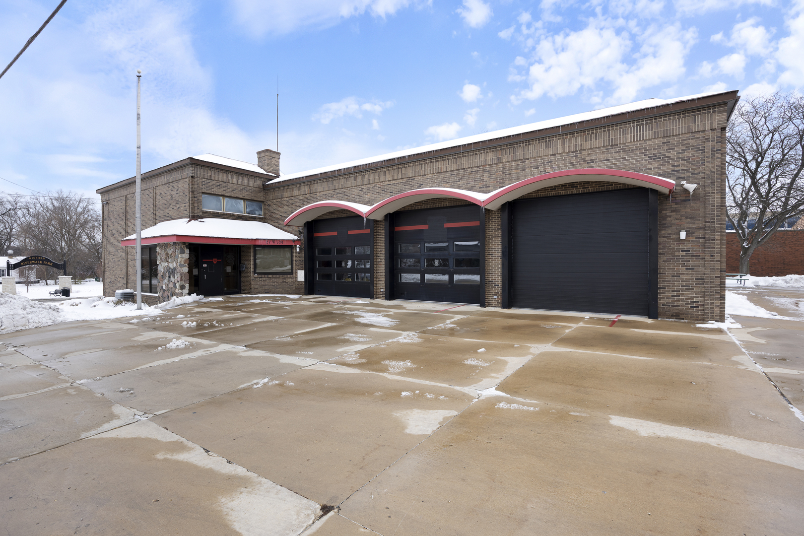 27W530 High Lake Avenue