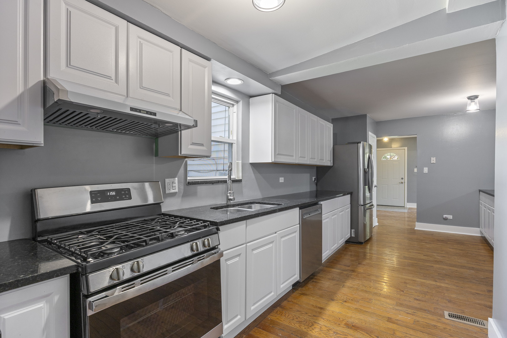 2N238 Highland Avenue