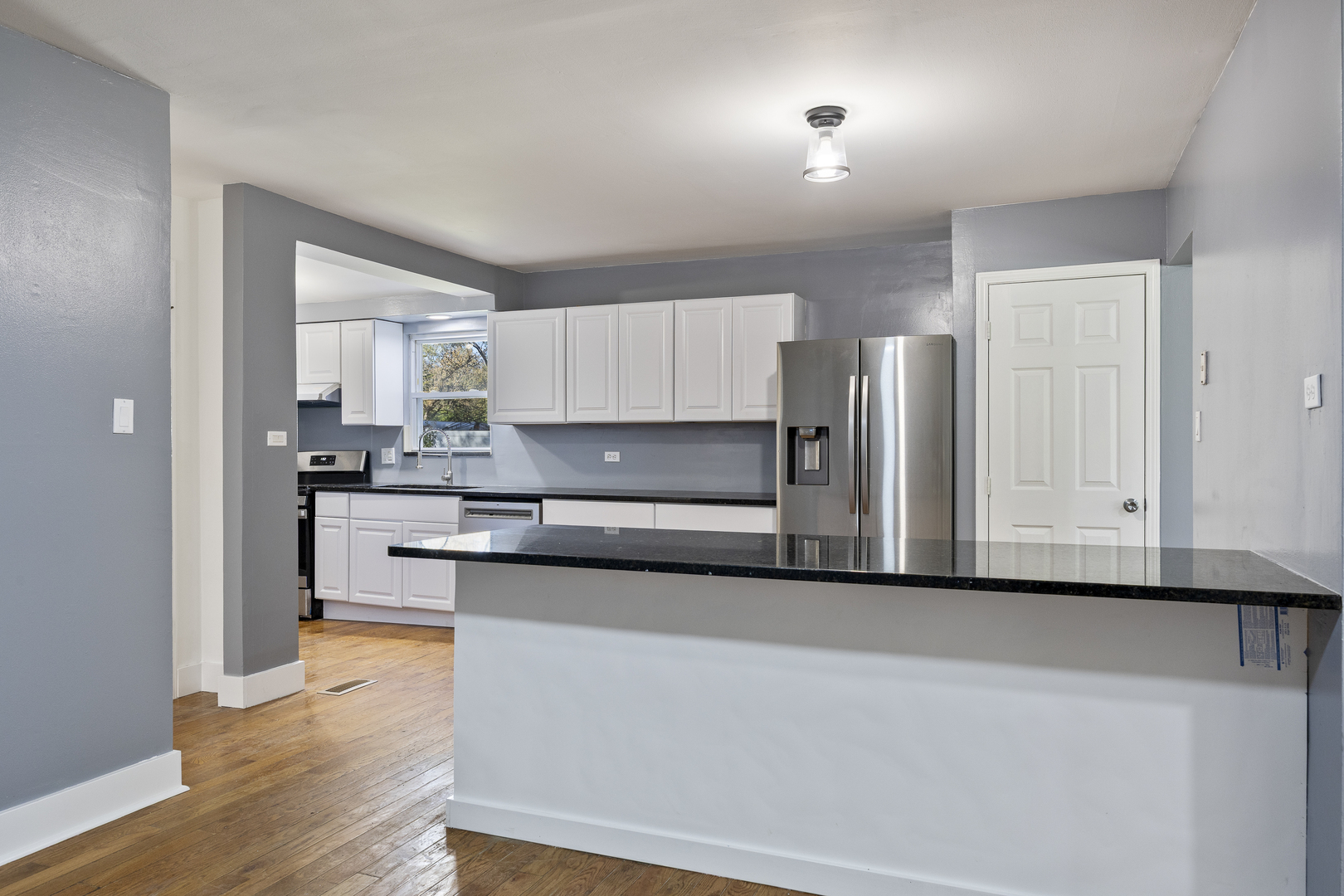 2N238 Highland Avenue