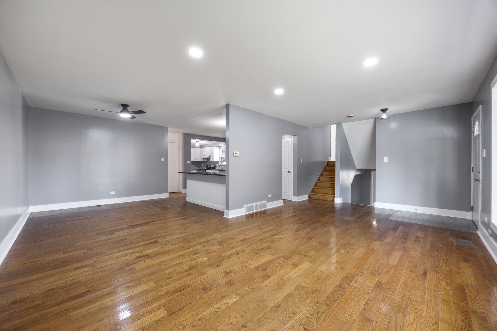 2N238 Highland Avenue