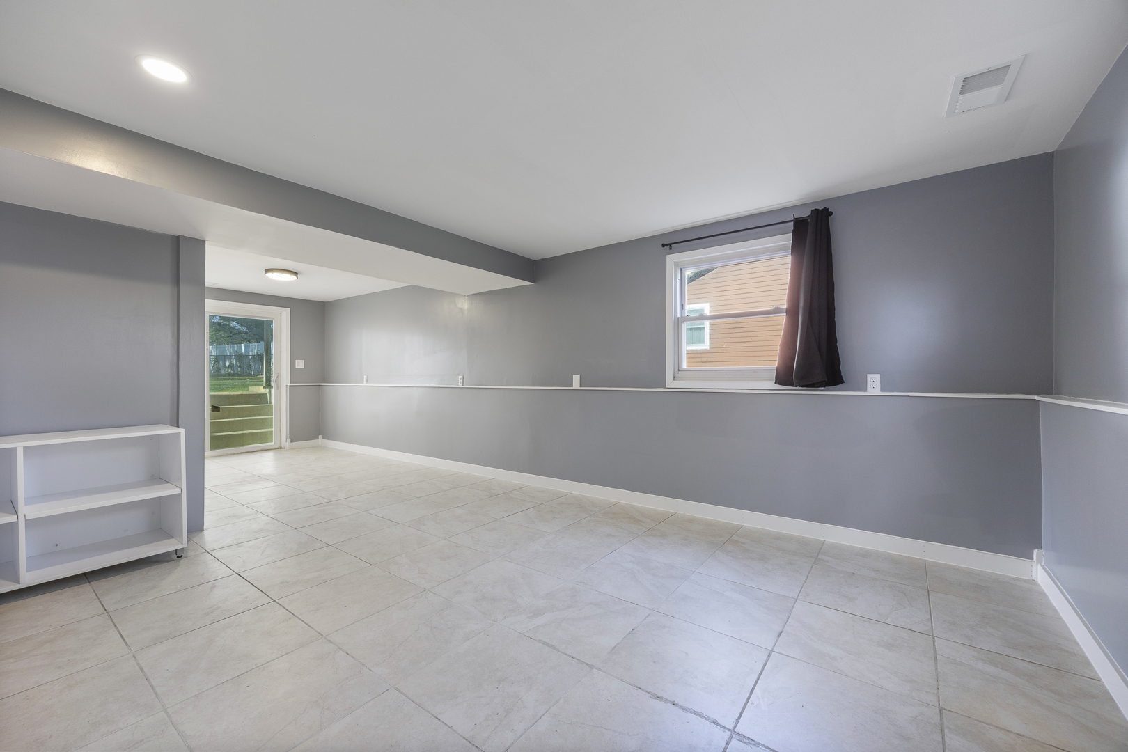 2N238 Highland Avenue