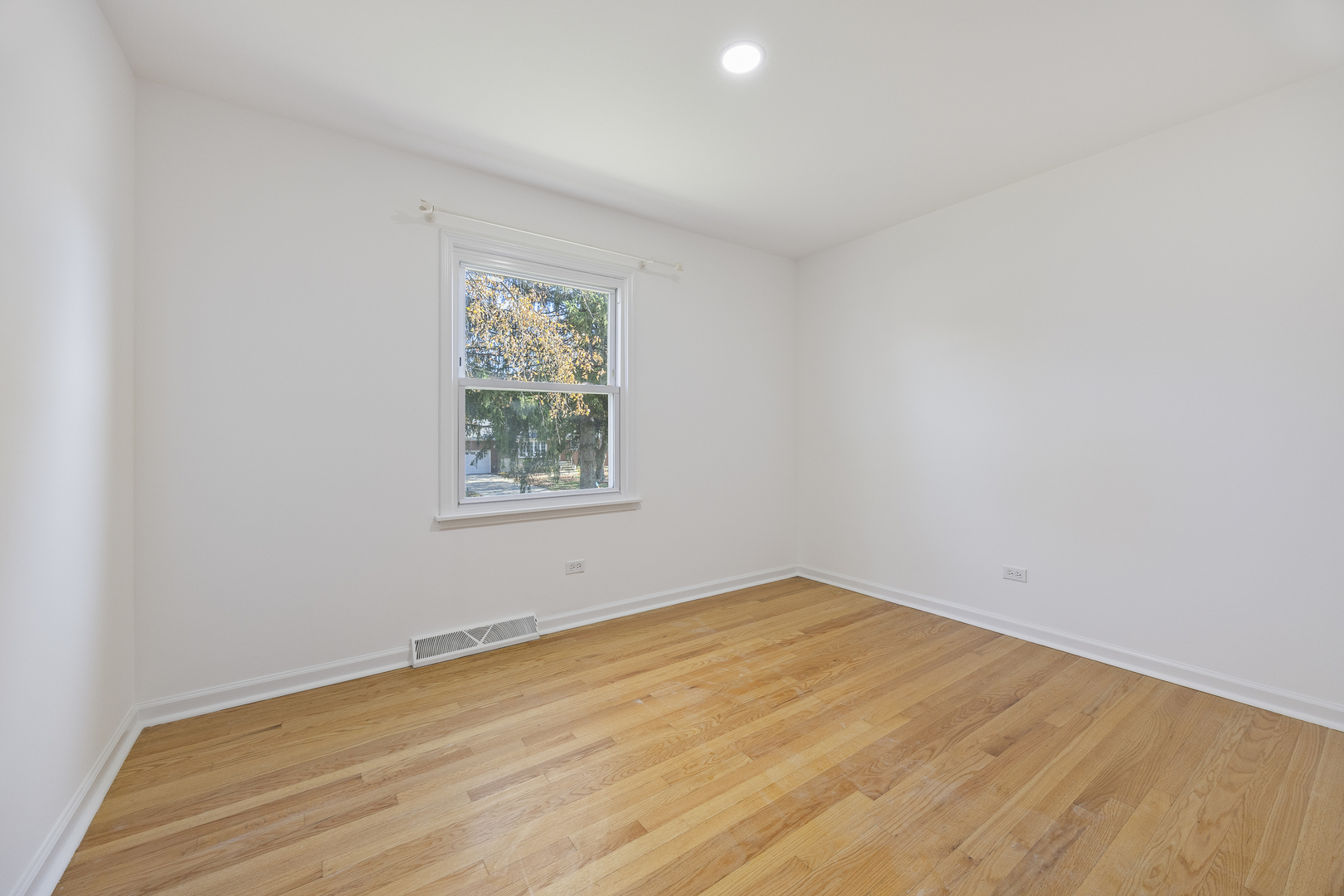 2N238 Highland Avenue