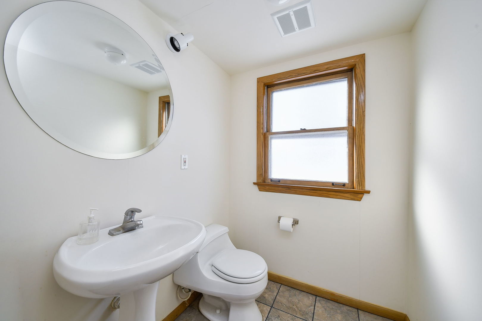 22W417 Tamarack Drive