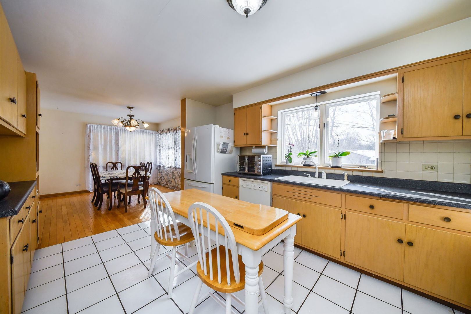 22W417 Tamarack Drive