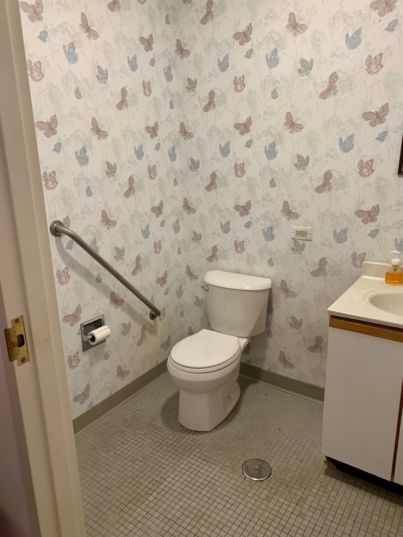 27W281 Geneva Road Unit: D-J