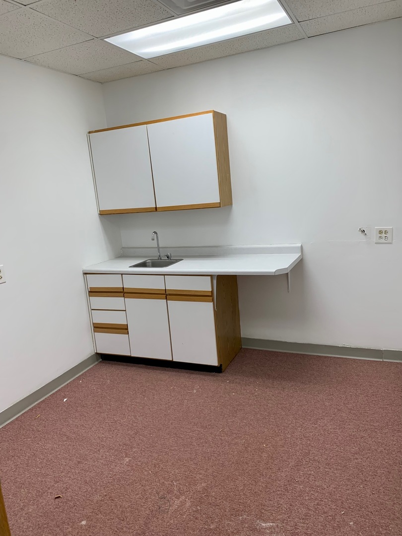 27W281 Geneva Road Unit: D-J