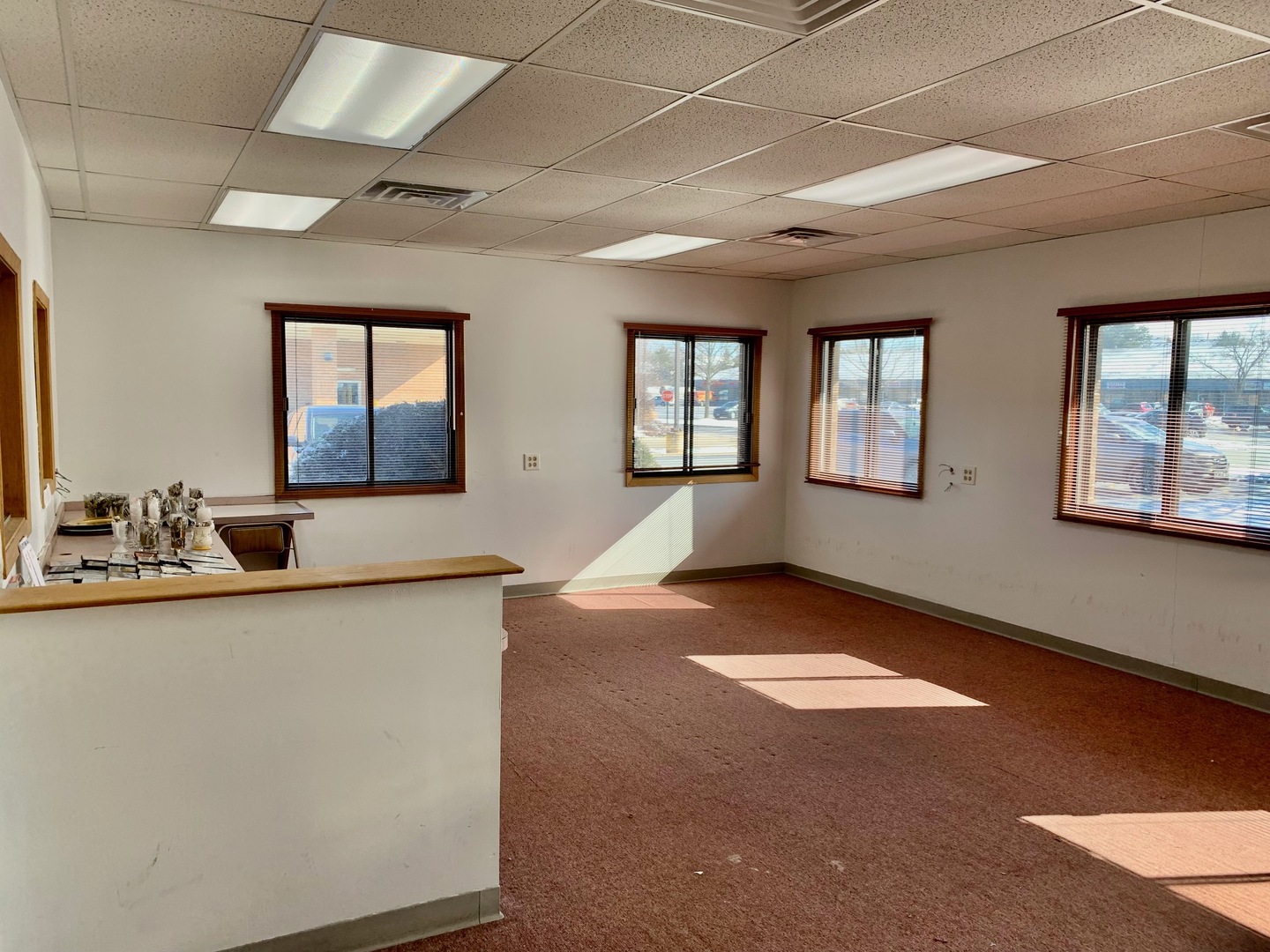 27W281 Geneva Road Unit: D-J