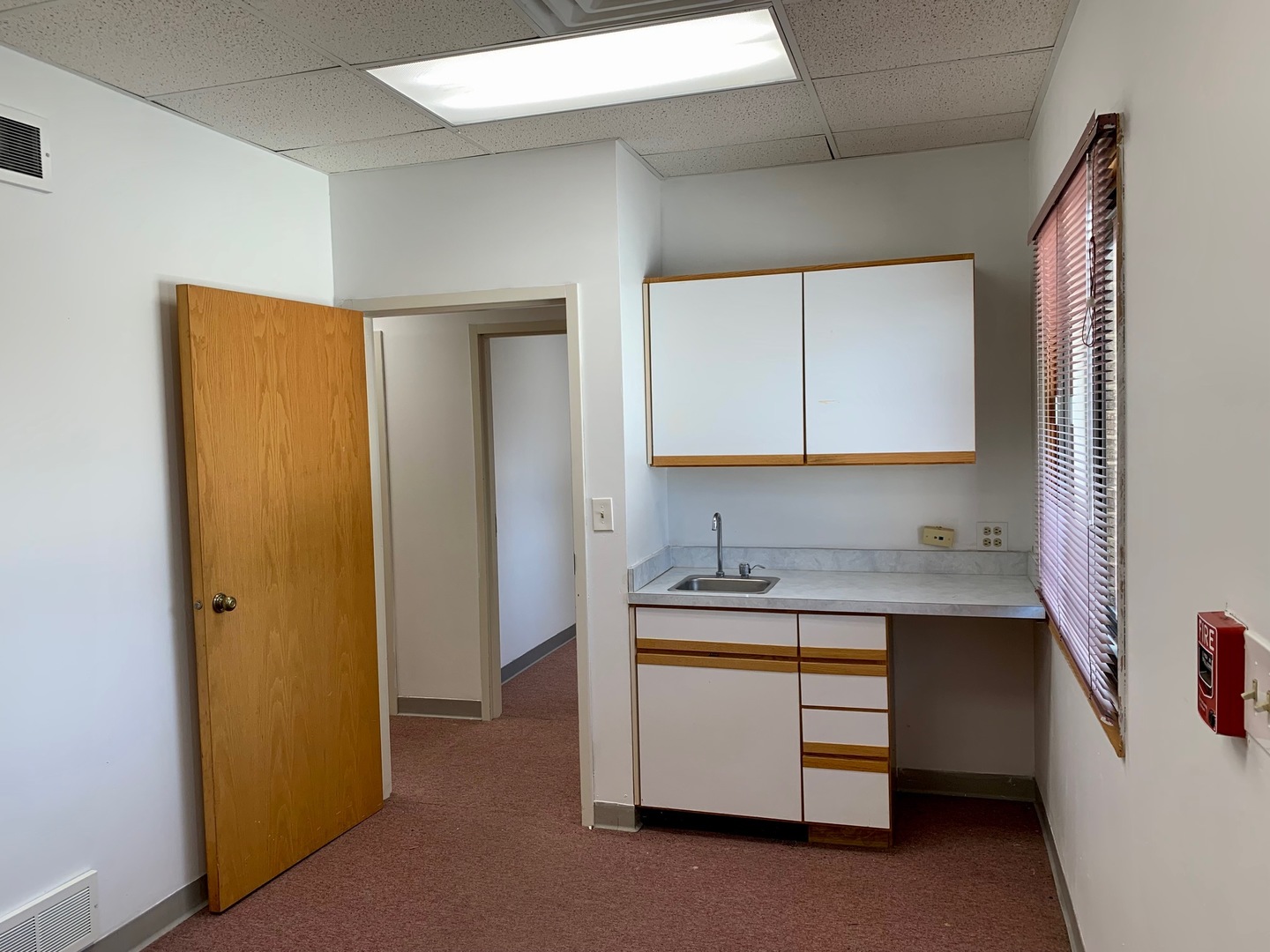 27W281 Geneva Road Unit: D-J