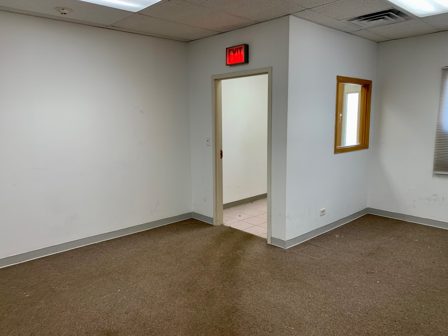 27W281 Geneva Road Unit: D-J