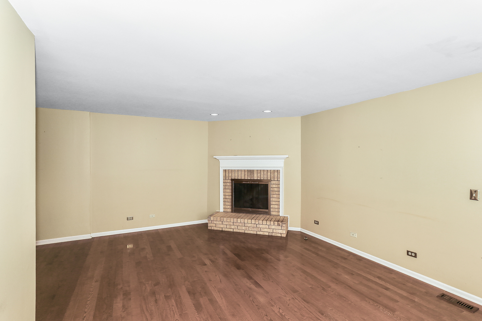 859 Saddlewood Drive