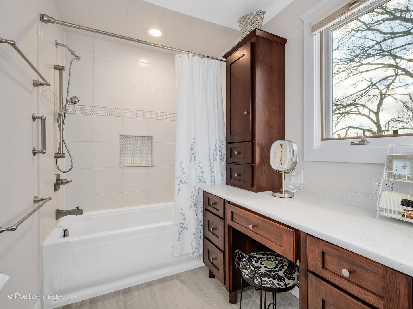 3N010 Woodview Drive