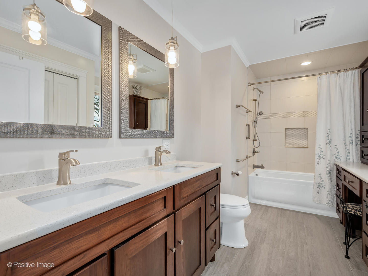 3N010 Woodview Drive