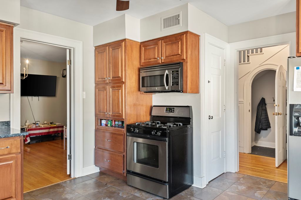 417 S Westlawn Avenue