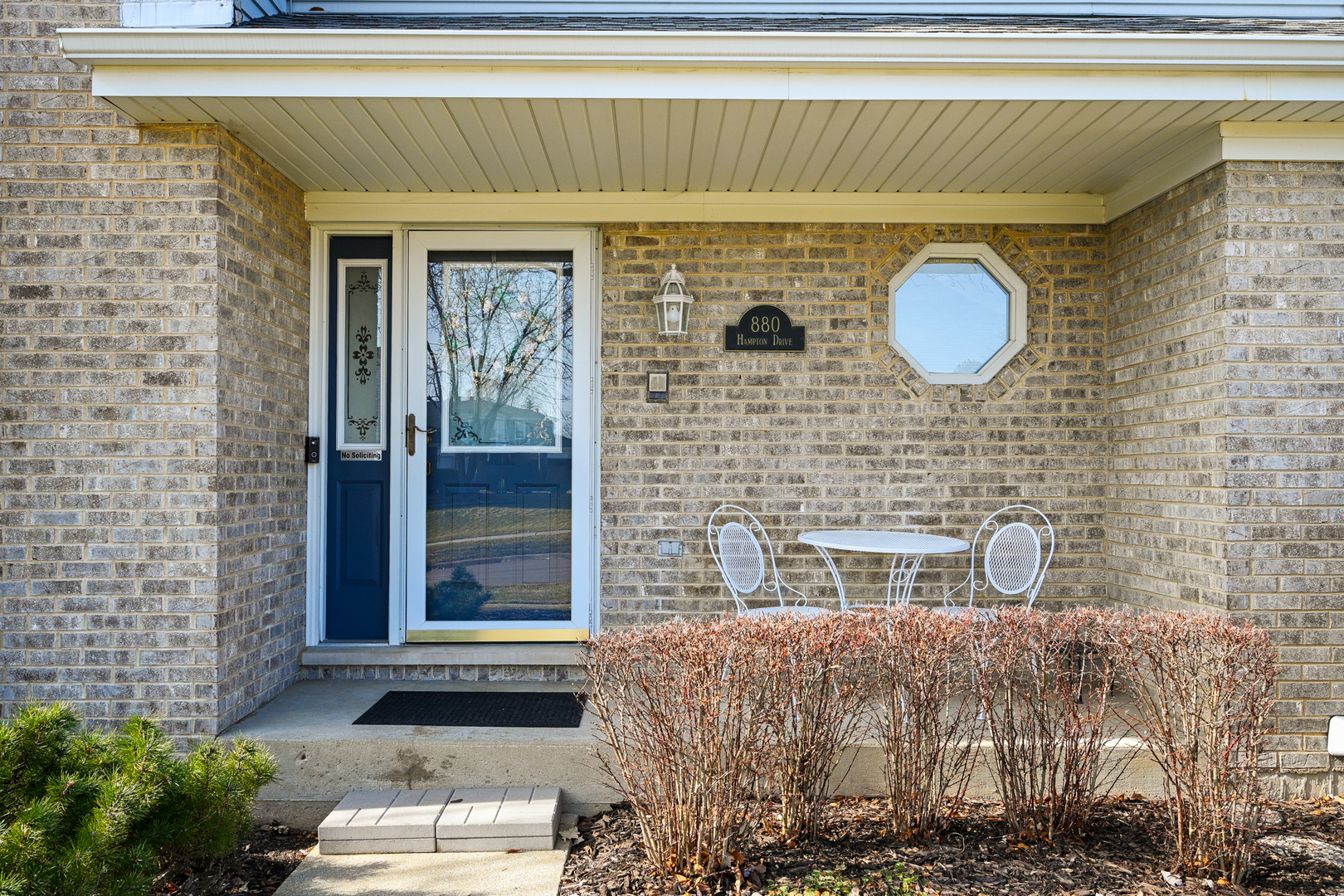 880 Hampton Drive