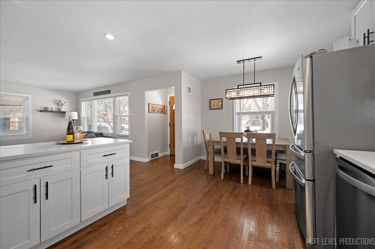 517 S Ardmore Avenue