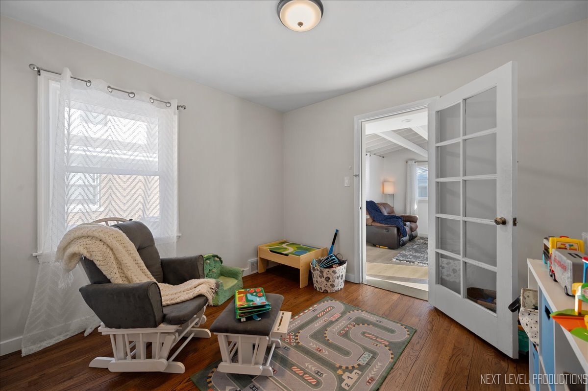 517 S Ardmore Avenue