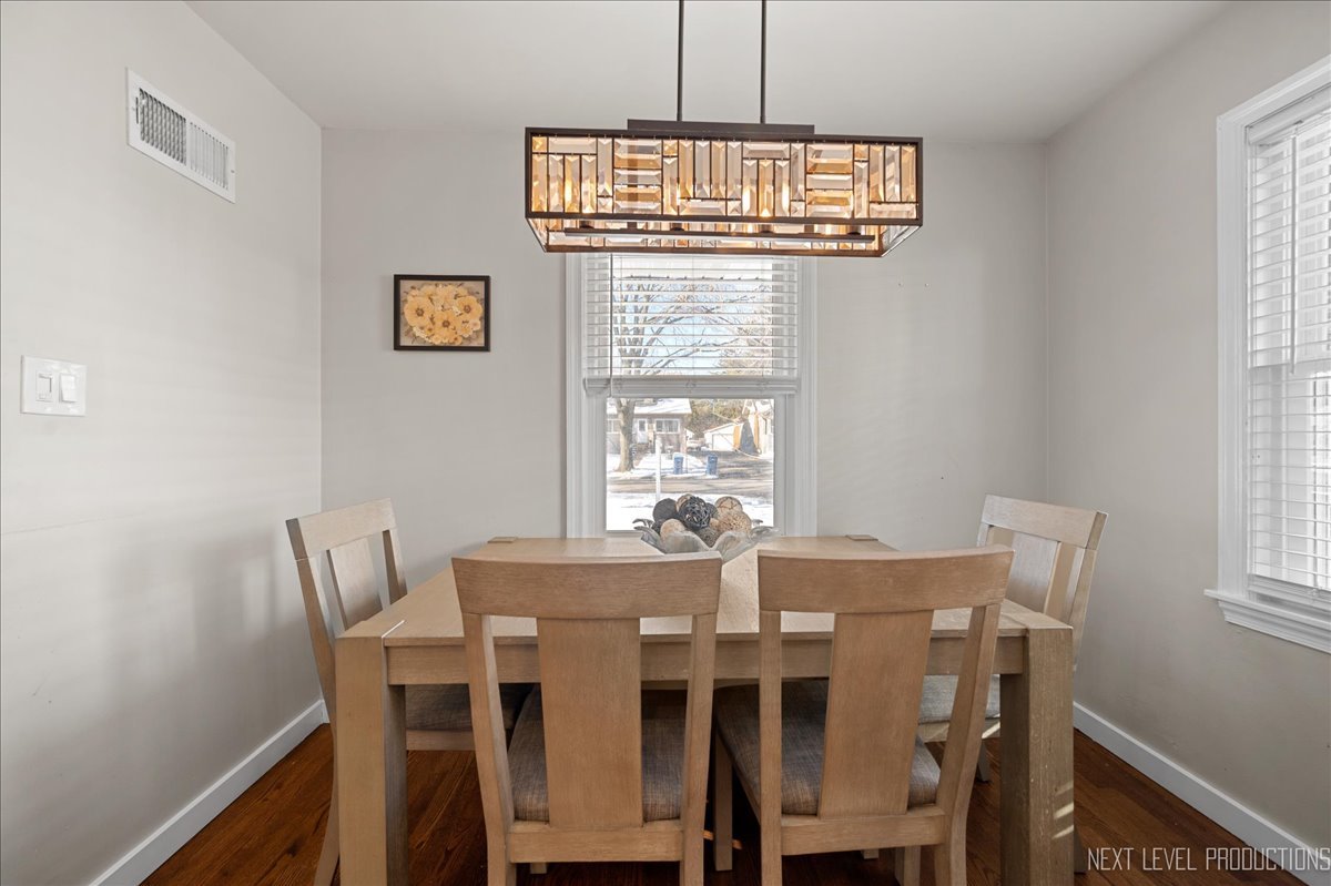 517 S Ardmore Avenue