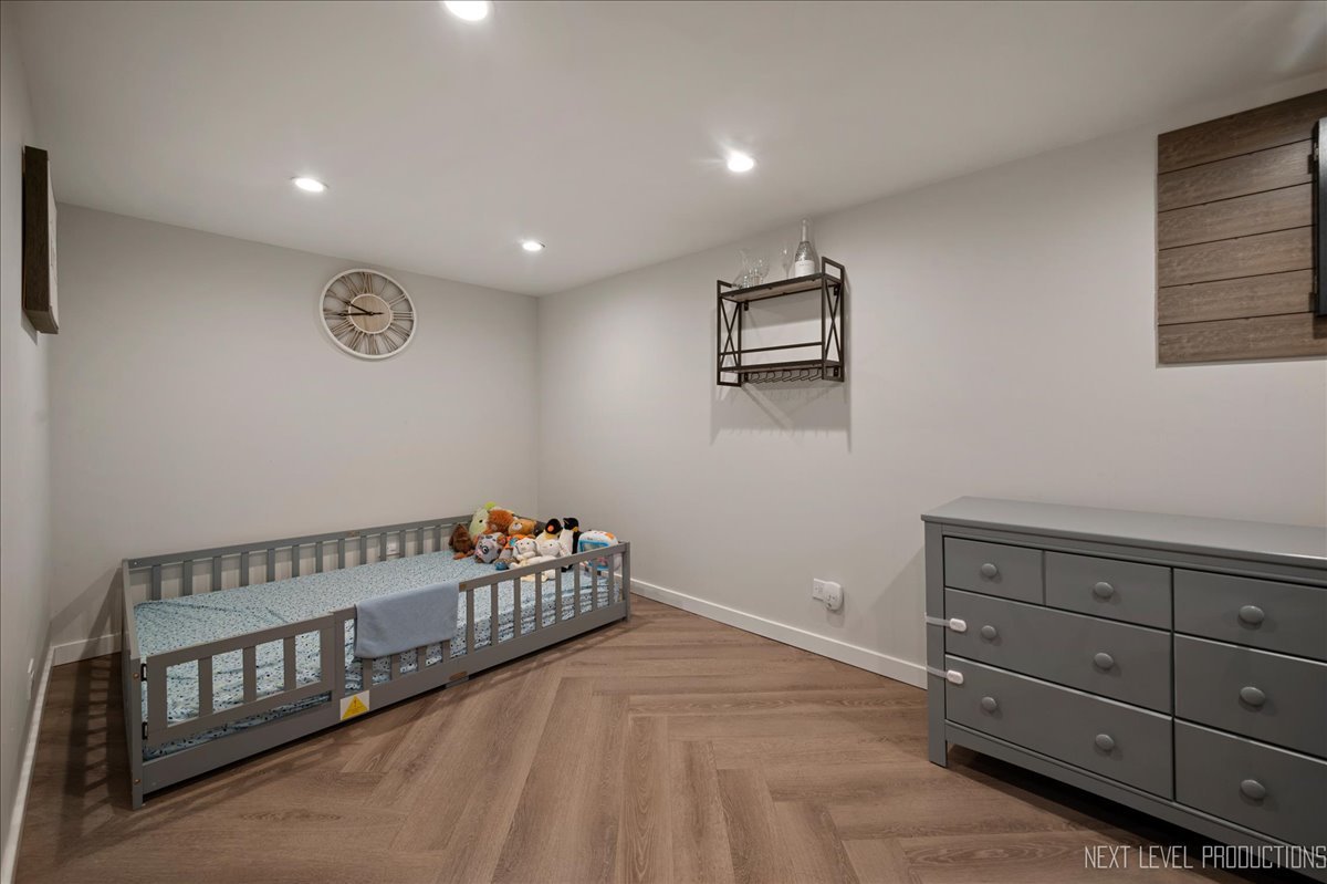 517 S Ardmore Avenue