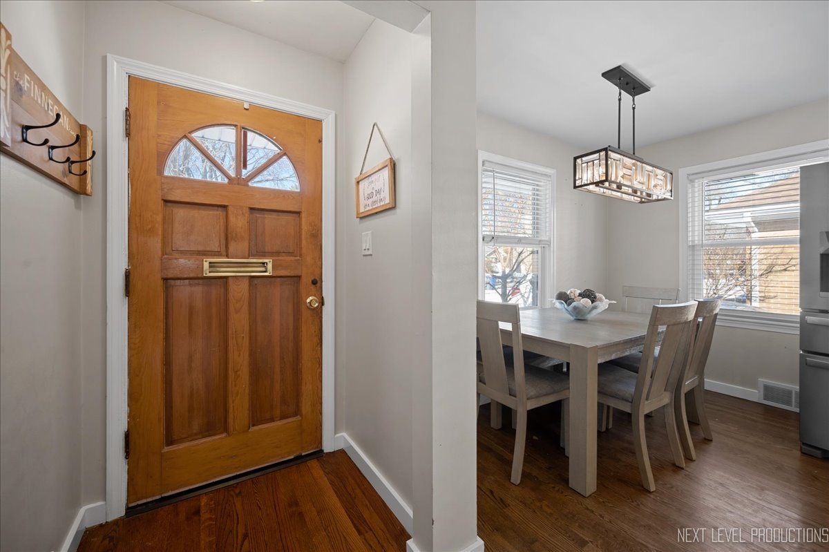 517 S Ardmore Avenue