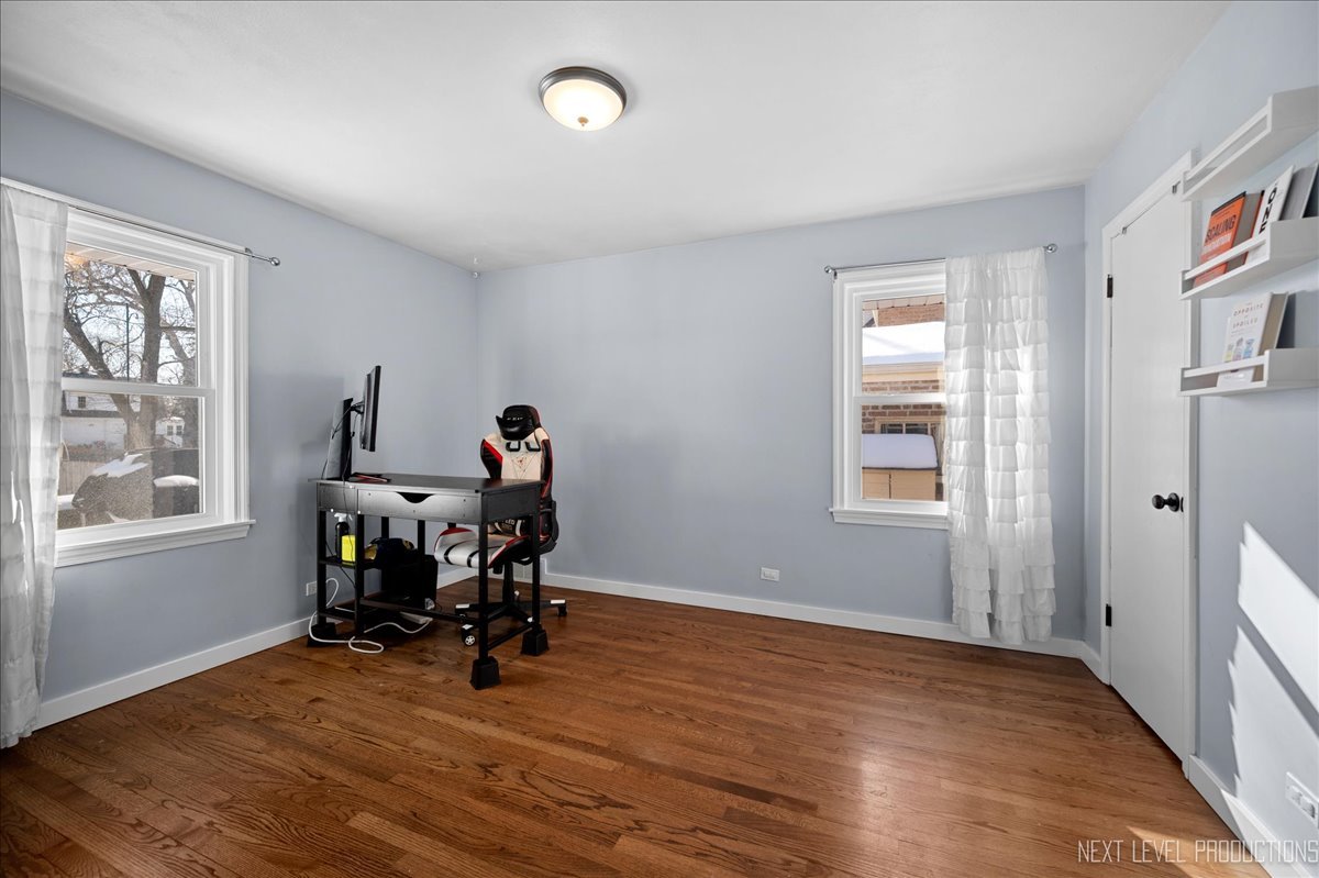 517 S Ardmore Avenue