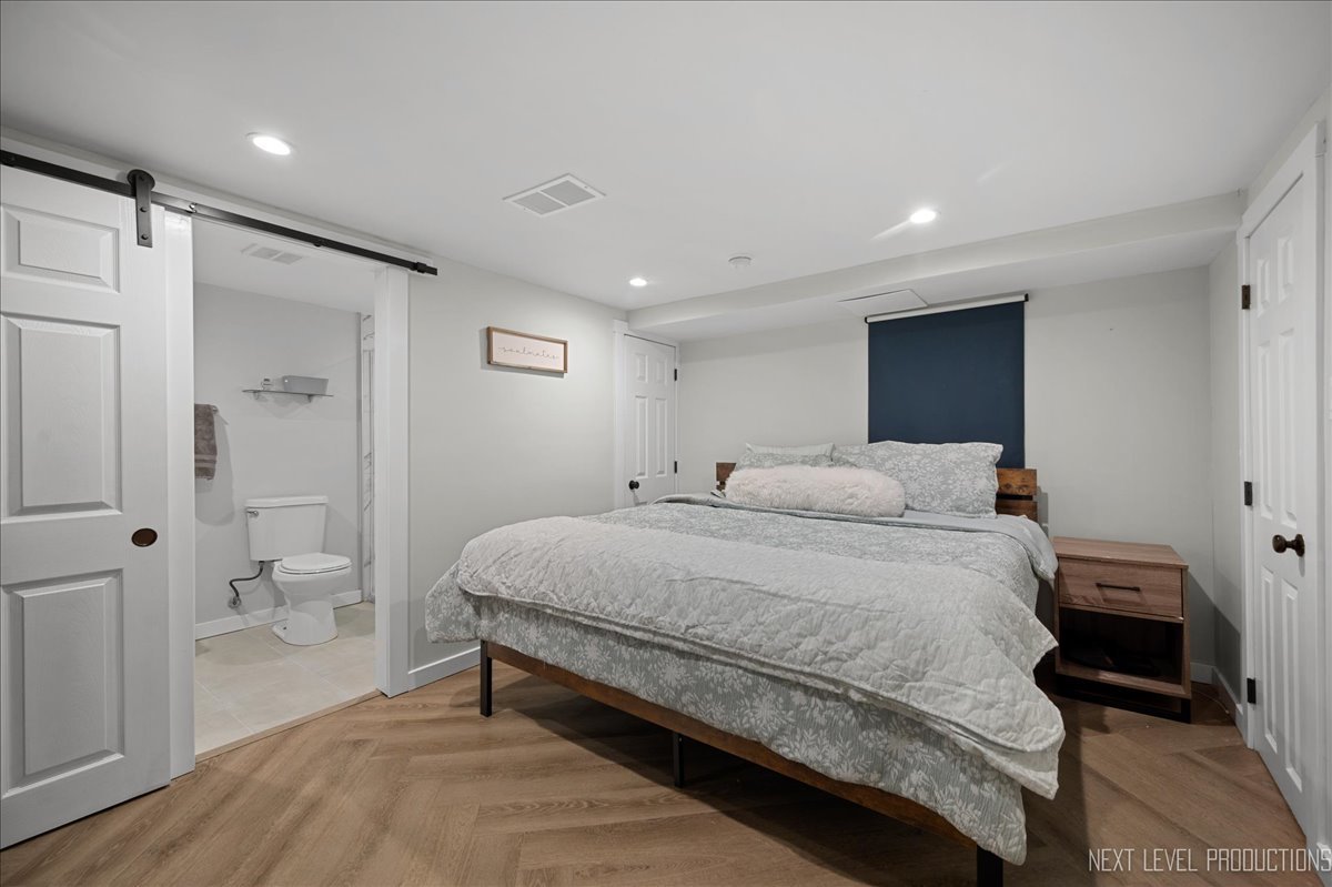 517 S Ardmore Avenue