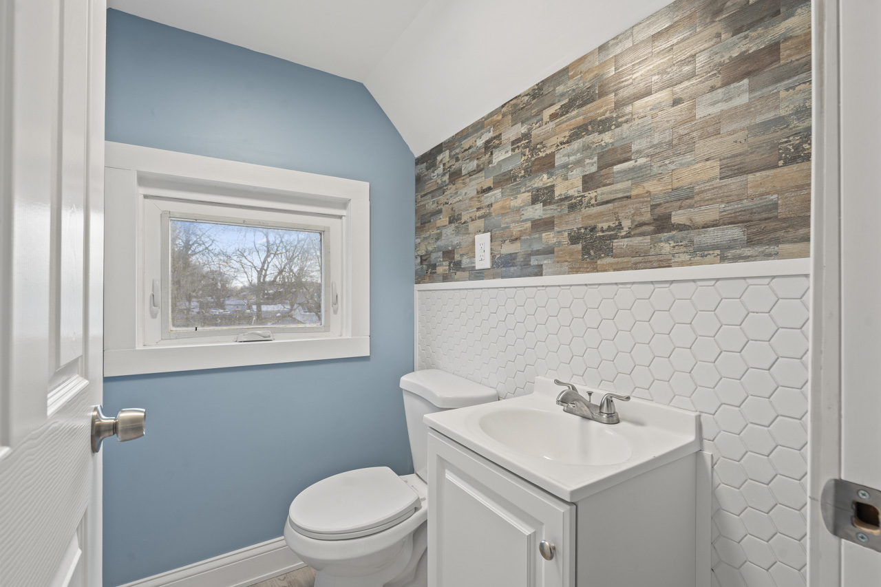 418 W Illinois Avenue