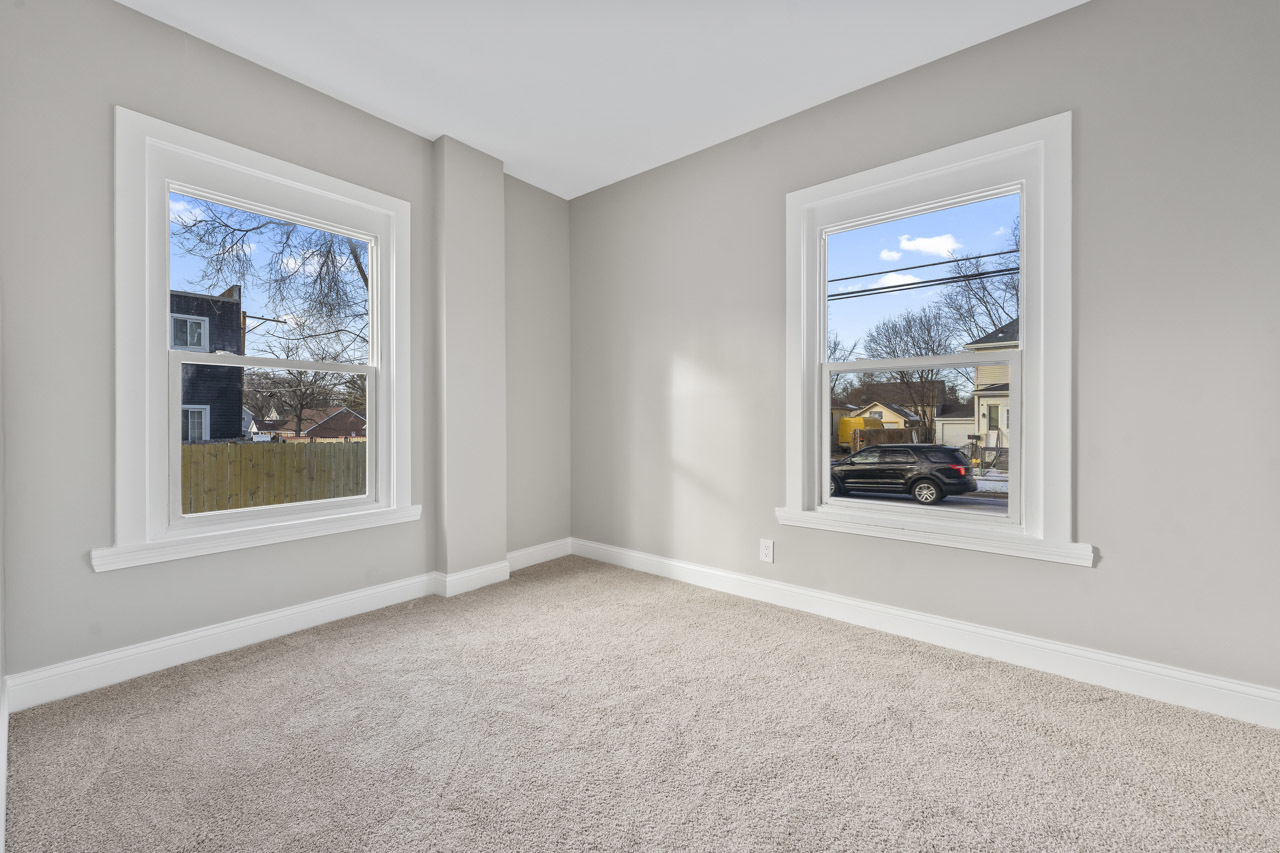 418 W Illinois Avenue