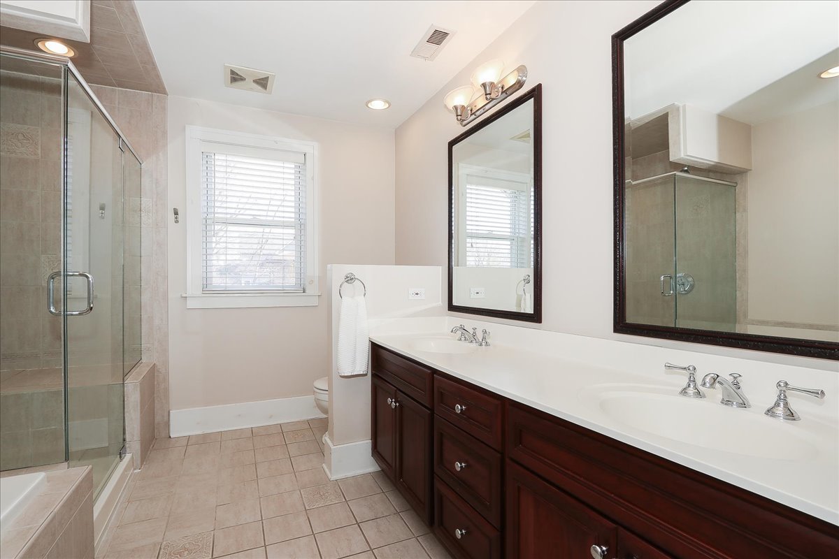 354 Hawthorne Boulevard