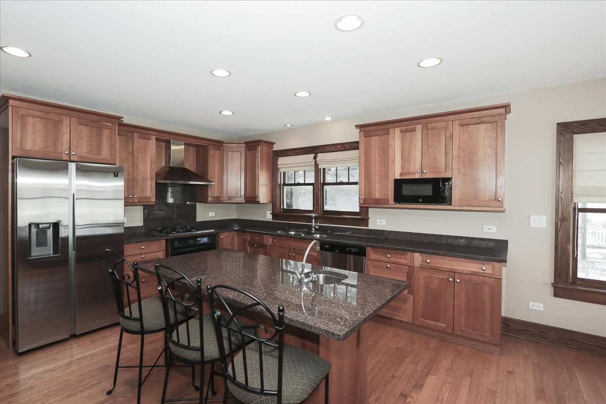 354 Hawthorne Boulevard