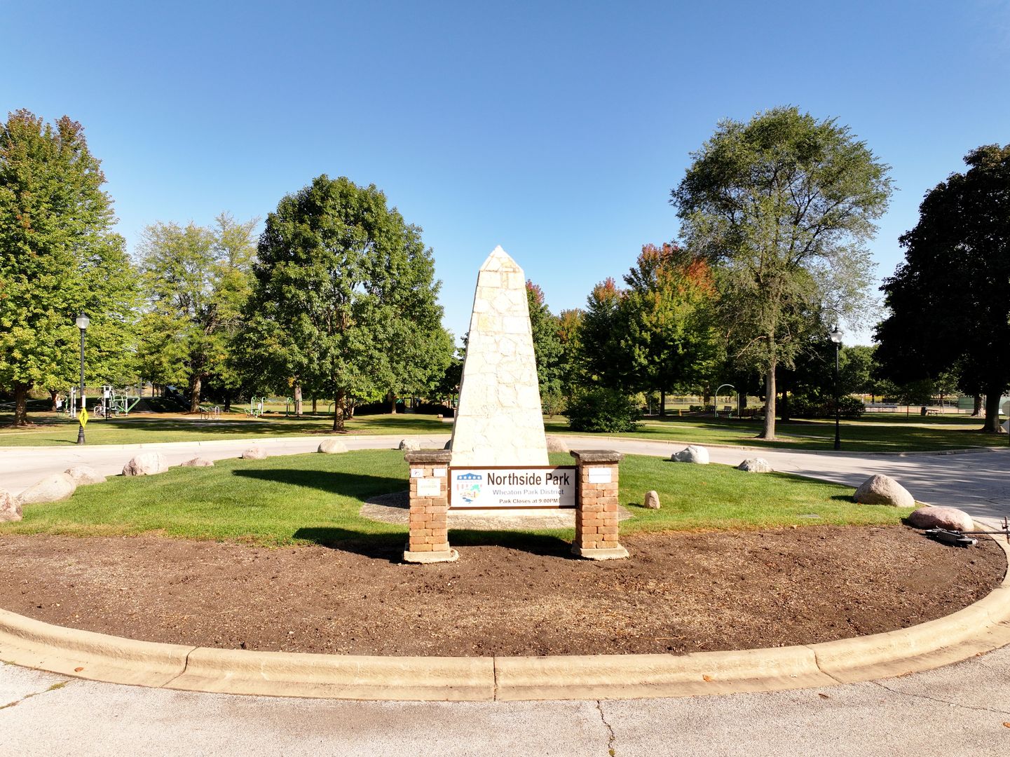 114 W Prairie Avenue